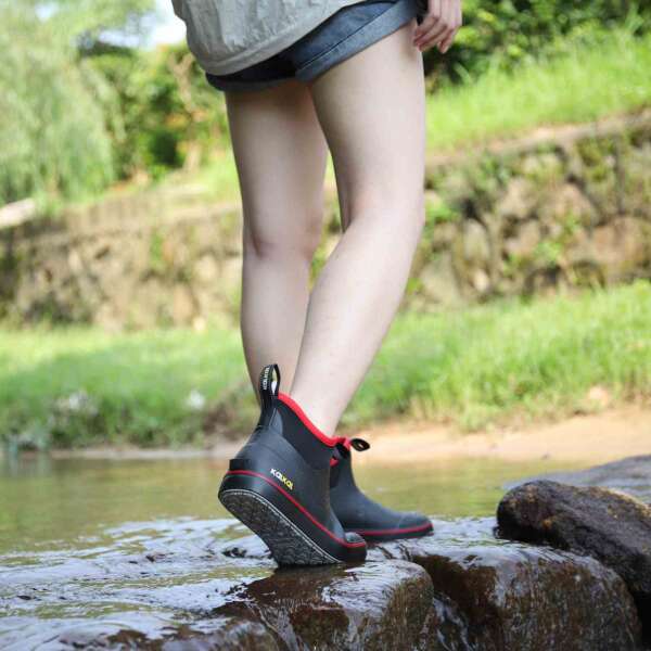 outdoor rubber rain boots